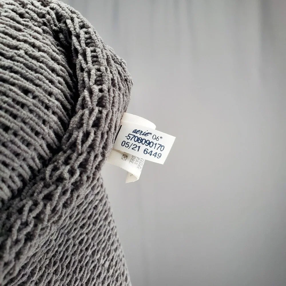 Aerie Hoodie Cape Cardigan Women L/XL Gray‎ Chenille Chunky Open Front Pocket